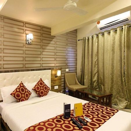 Hotel Western Court Boisar Luaran gambar